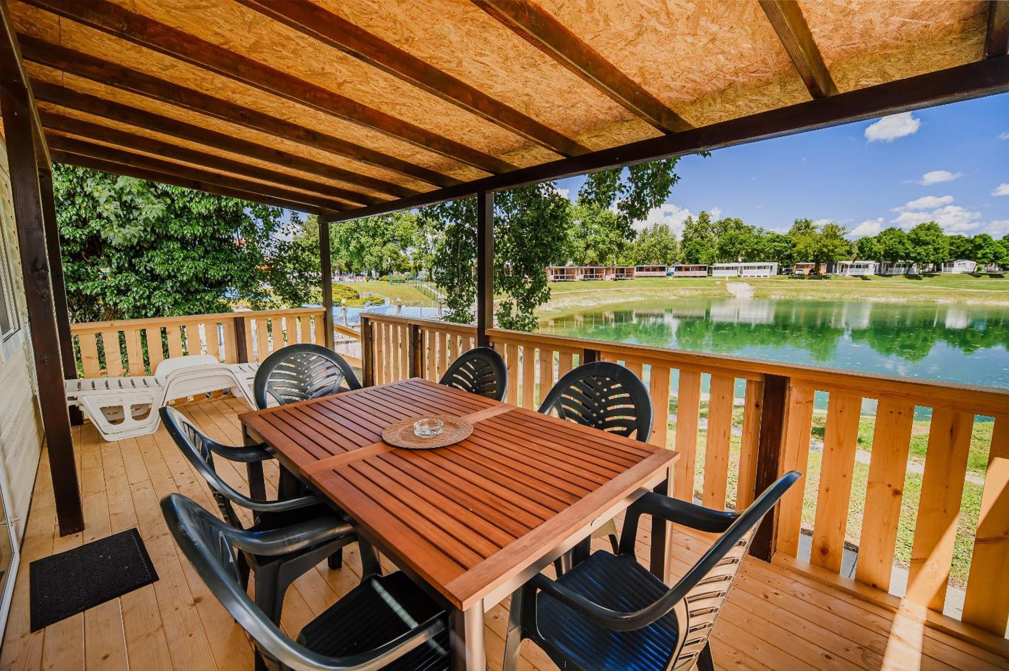 Lake View Mobile Homes With Thermal Riviera Tickets In Terme Catez Чатеж-об-Сави Номер фото